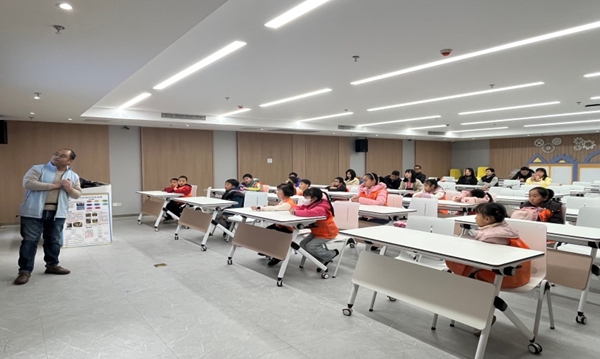 探索航天科技，培育未來人才?。Ｖ菘萍拣^航天主題活動回顧