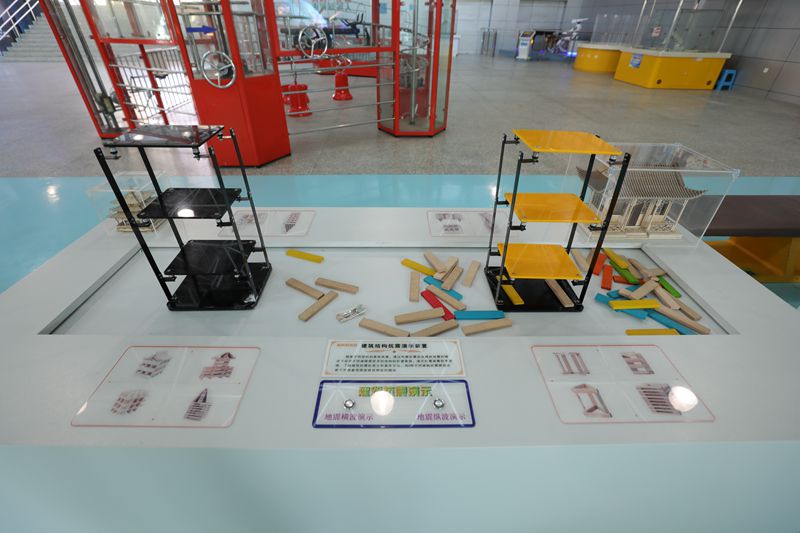 建筑結(jié)構(gòu)抗震演示裝置