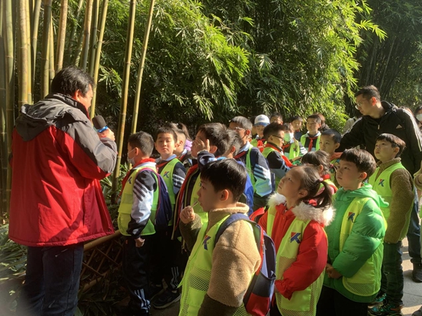 福州科技館開展312植樹節(jié)——“擁抱春天，探索大自然的奧秘”分館研學(xué)活動(dòng)